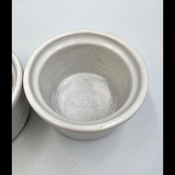 Vintage 2005 LE CREUSET Stoneware Ramekins 4 oz (150ml) White Set Of 2 - Picture 7 of 7